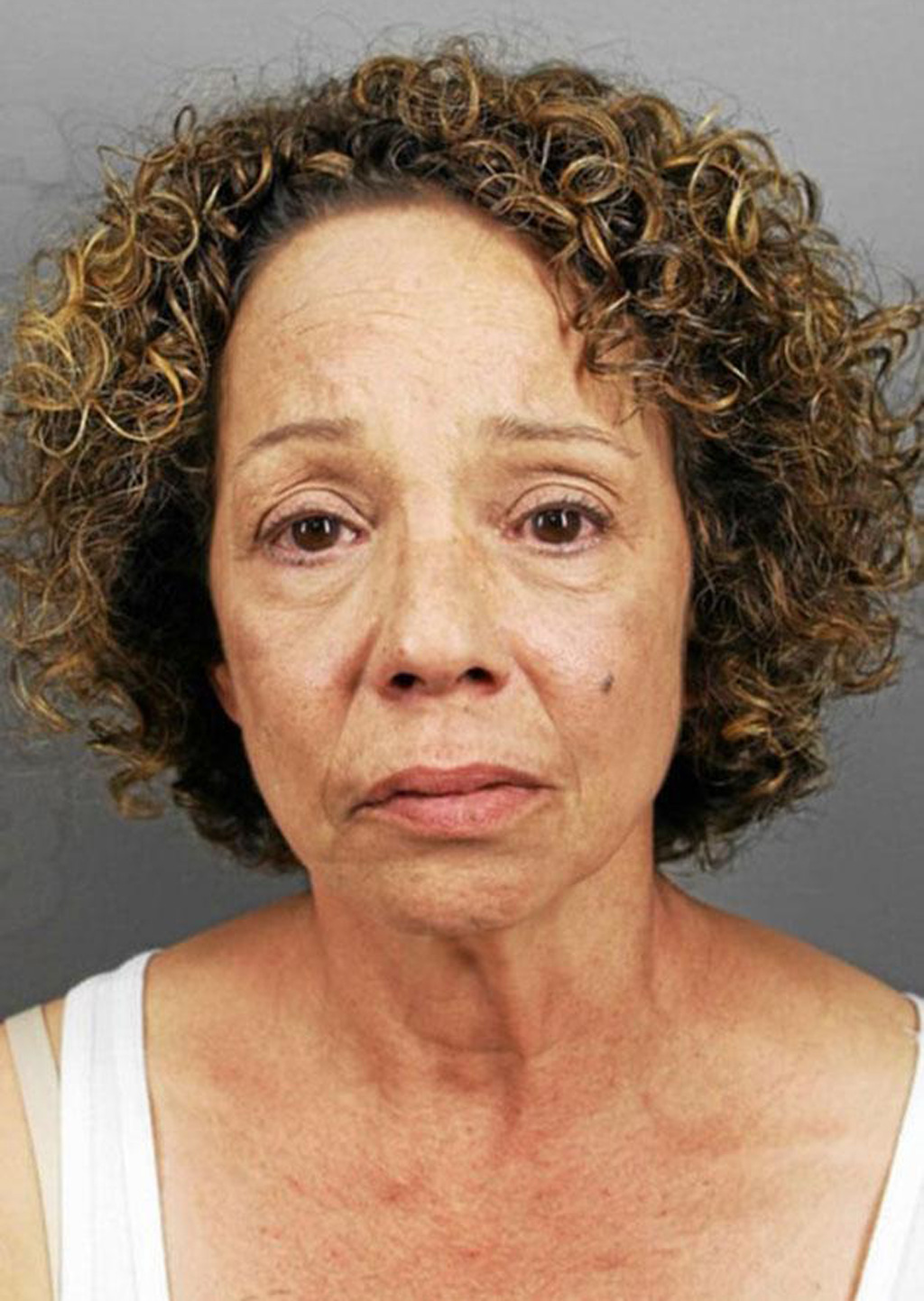 Chị gái Mariah Carey vào tù vì bị nghi ngờ bán dâm 2