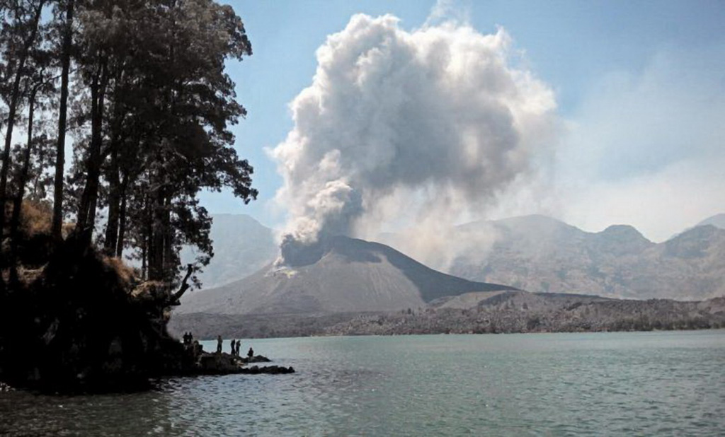 Indonesia và tham vọng khai thác điện núi lửa 2