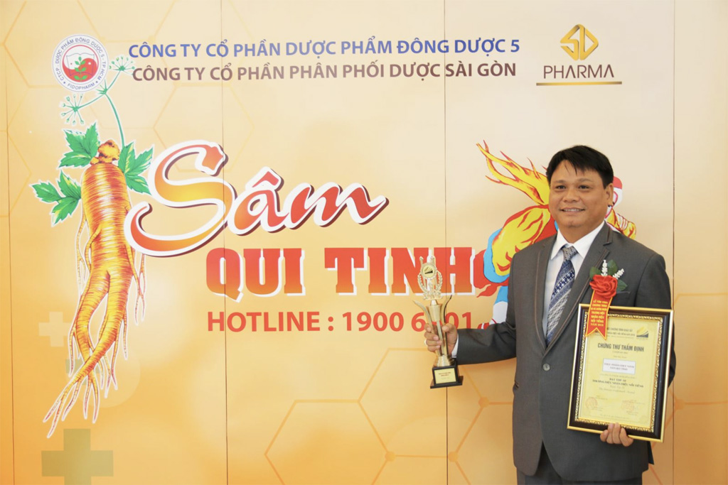 TPCN Sâm Qui Tinh nhận Giải Top 10 "Thương Hiệu - Nhãn Hiệu Nổi Tiếng 2016" 4
