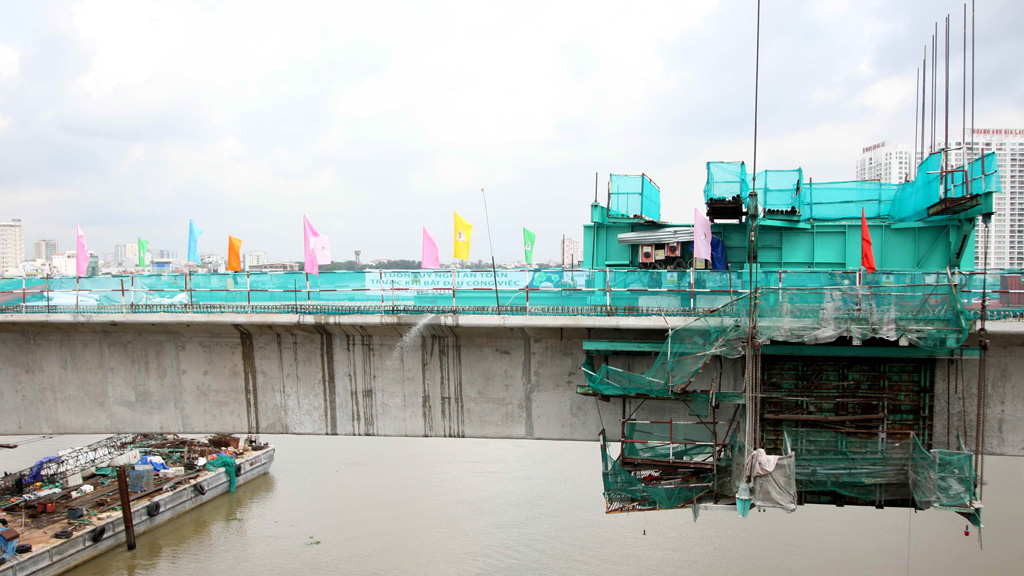 Hợp long cầu Sài Gòn thuộc tuyến metro Bến Thành – Suối Tiên 1