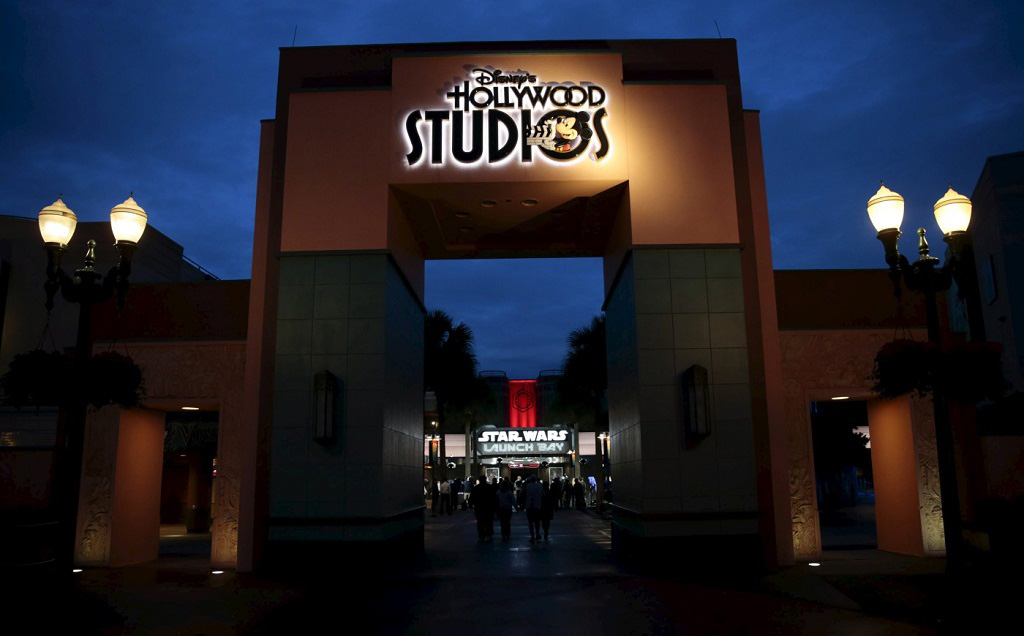 Disney chỉ mất 10 tháng để phá kỷ lục doanh thu phòng vé 2015 2