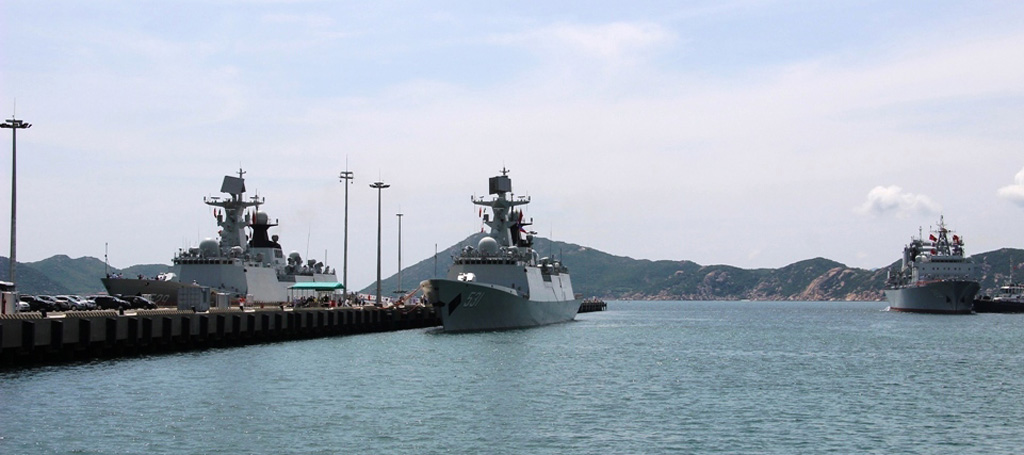 Tàu Hải quân Trung Quốc thăm Cảng quốc tế Cam Ranh 1