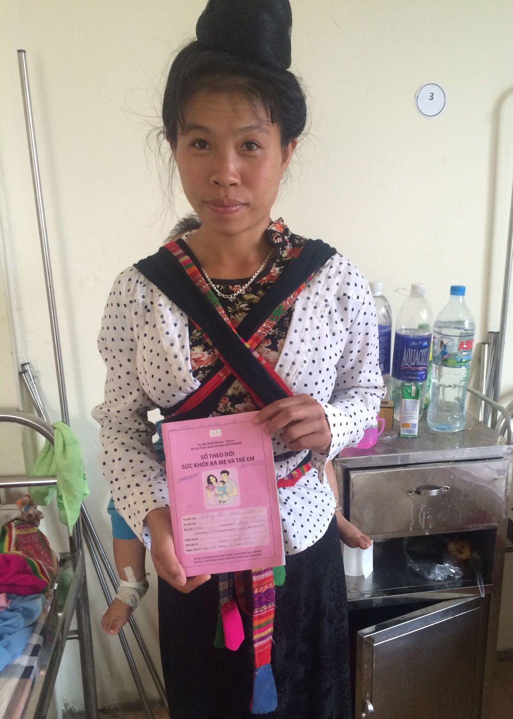 Nâng cao khả năng tự chăm sóc sức khỏe cho bà mẹ và trẻ em Việt Nam 2