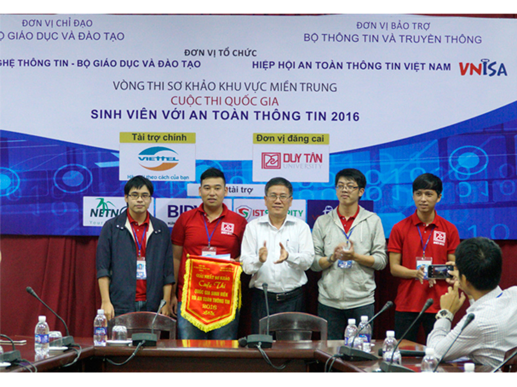 SV Duy Tân giành giải Nhất, Nhì, Ba Vòng Sơ khảo “SV với An toàn Thông tin”