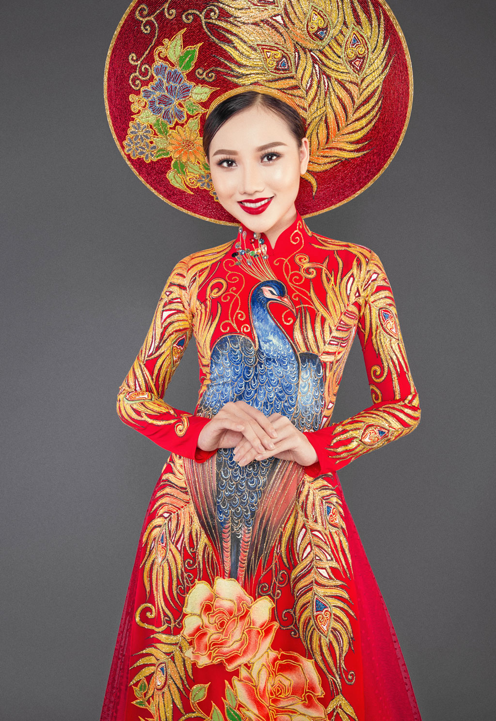 Ngắm trang phục dân tộc của Hoàng Thu Thảo tại Miss Asia Pacific International 3