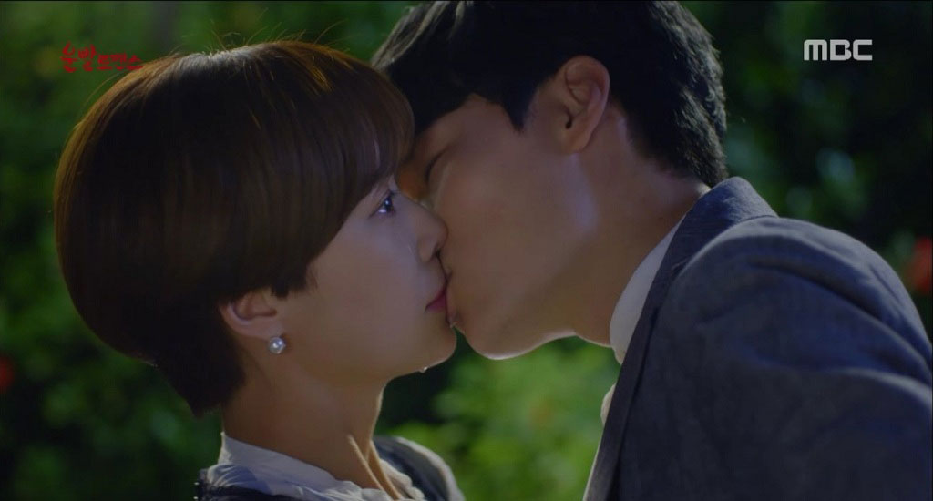 Những nụ hôn ấn tượng nhất màn ảnh nhỏ Hàn Quốc 2016 3