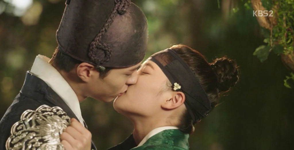 Những nụ hôn ấn tượng nhất màn ảnh nhỏ Hàn Quốc 2016 6