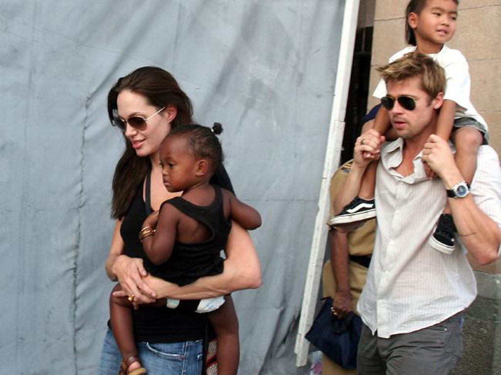 Mẹ ruột Zahara mong Angelina Jolie cho gặp con 1