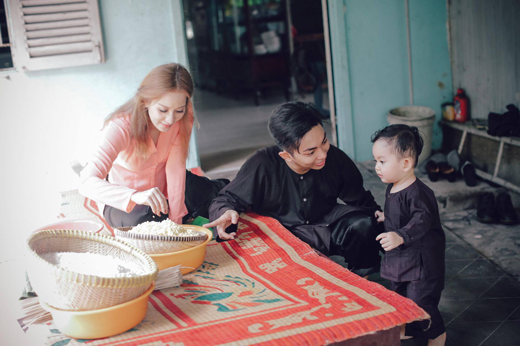 Gia đình Khánh Thi - Phan Hiển muốn đón Tết theo phong cách dân dã 4