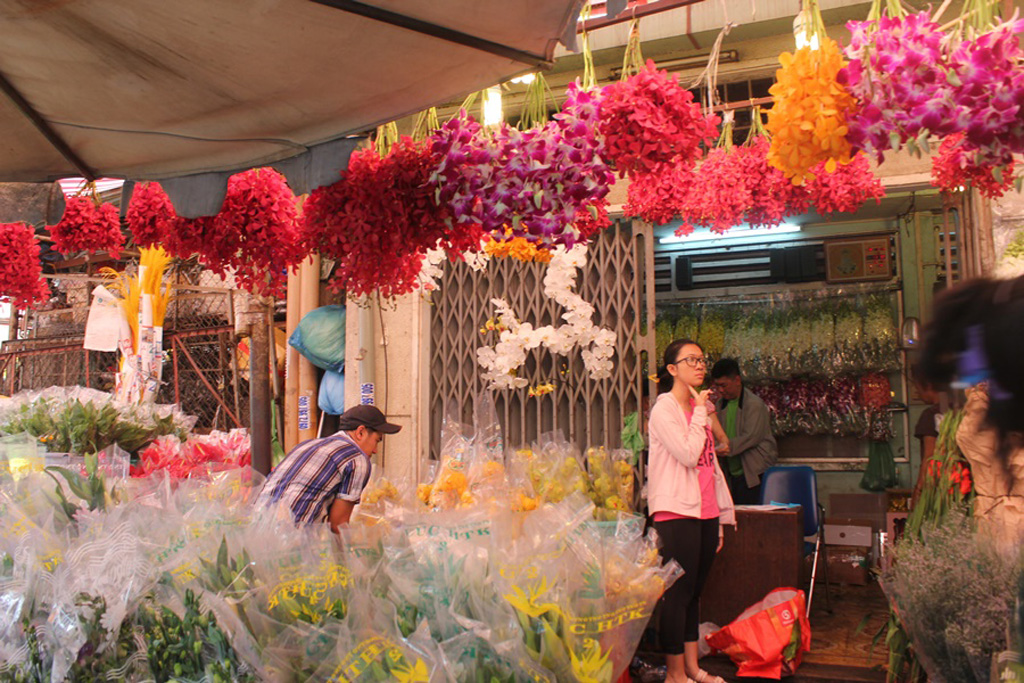 Không khí tết tràn ngập chợ hoa lớn nhất Sài Gòn 10