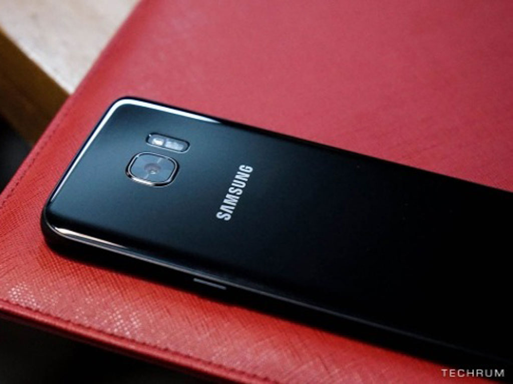 Khúc biến tấu ở phân khúc cao cấp mang tên Galaxy S7 edge Đen Ngọc trai1