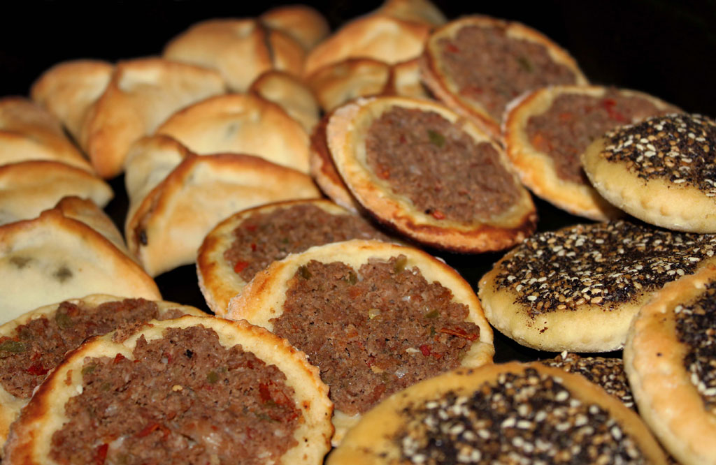 Manakish món ăn của người Lebanon 2