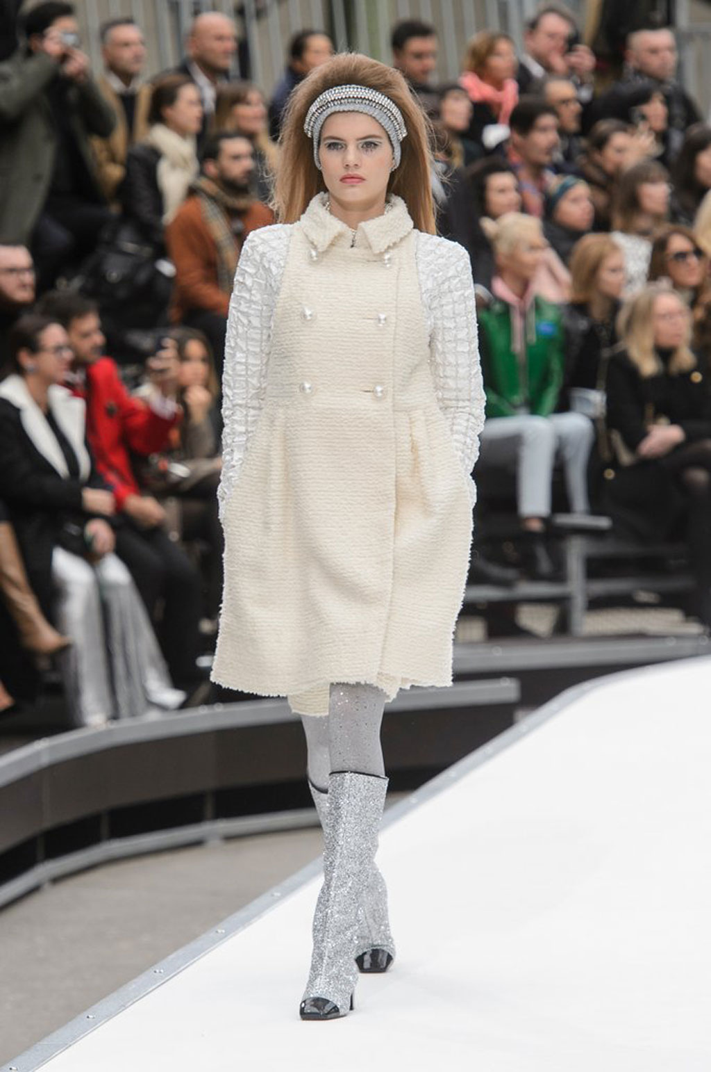 Chanel - dấu chốt quyến rũ của Tuần lễ thời trang Paris Xuân - Hè 2017 26