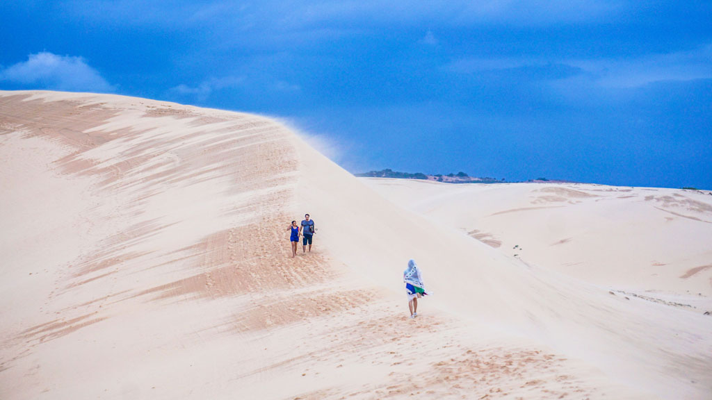 Khám phá sa mạc cát lớn nhất Việt Nam 1