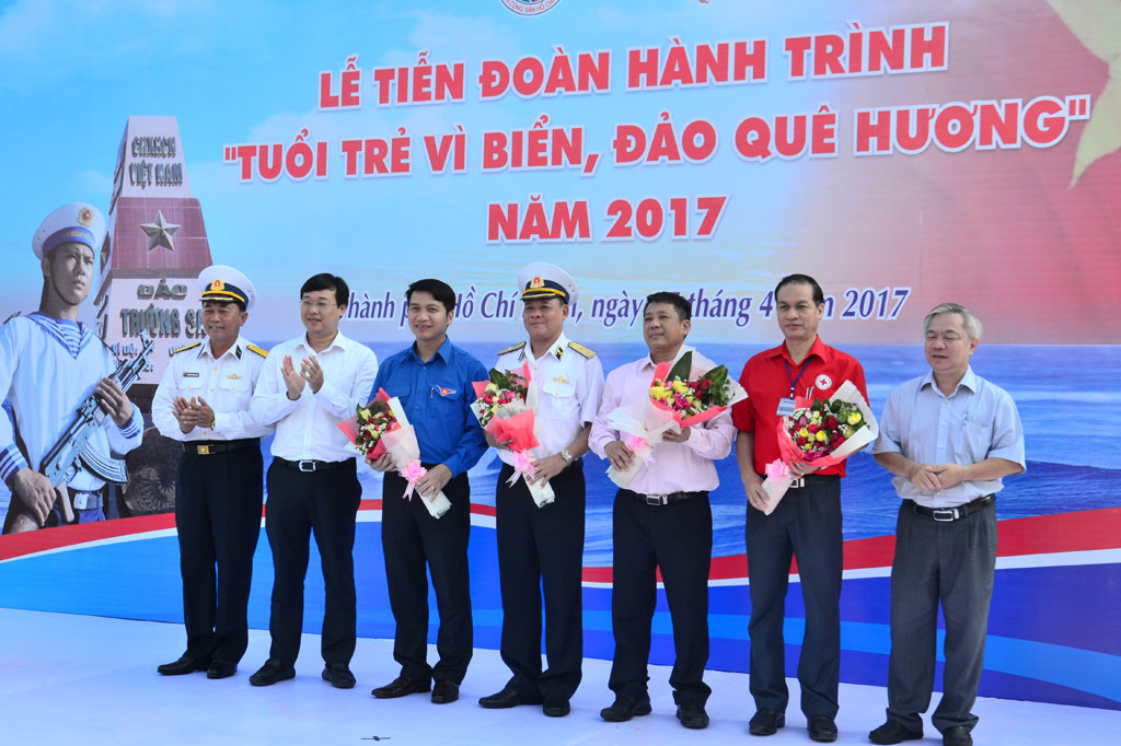 Khởi hành hành trình “Tuổi trẻ vì biển đảo quê hương” 1