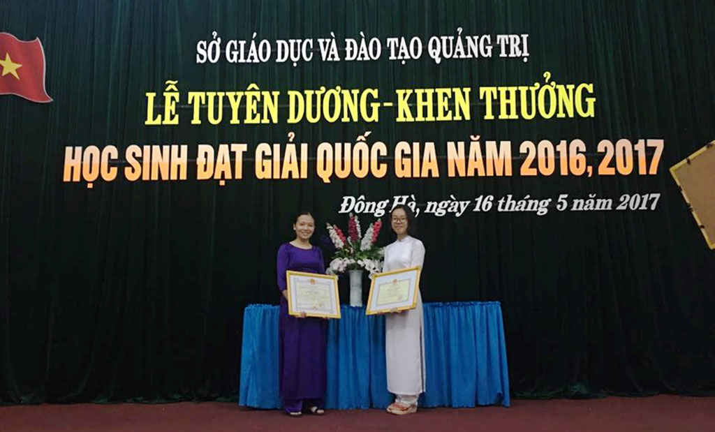 Nữ sinh quảng trị giành học bổng toàn phần của 3 trường đại học 1