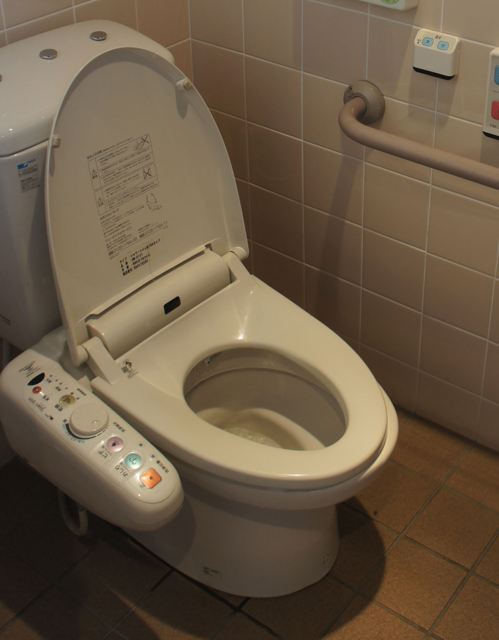 Chuyện cái toilet 1