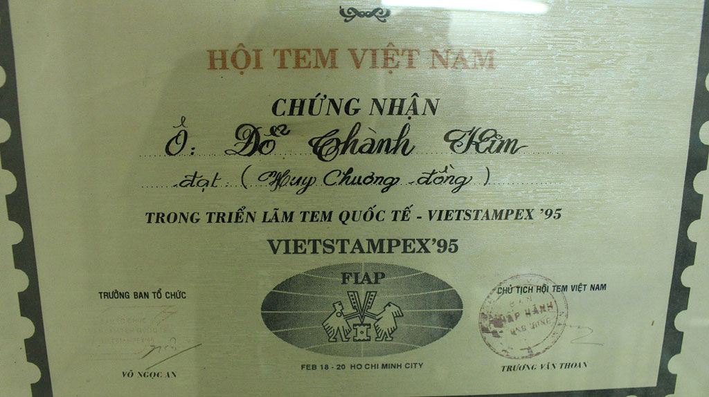 Cụ ông 80 với bộ sưu tập tem 12 con giáp 'Khủng' nhất Việt Nam 1