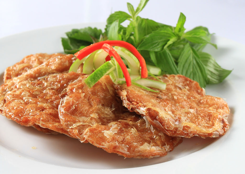 Ngồi một chỗ ăn hàng tứ phương 2