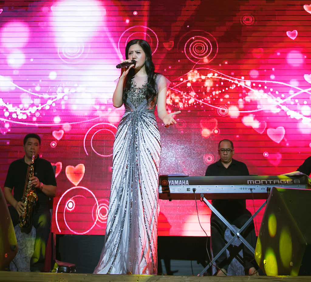 Nhạc sĩ Vũ Thành An hướng dẫn nữ ca sĩ đặc biệt hát "Bài không tên số 5" 1