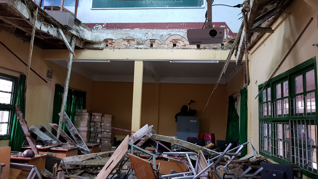 Tình tiết mới vụ sập phòng học tại Đà Lạt, 10 học sinh nhập viện 1