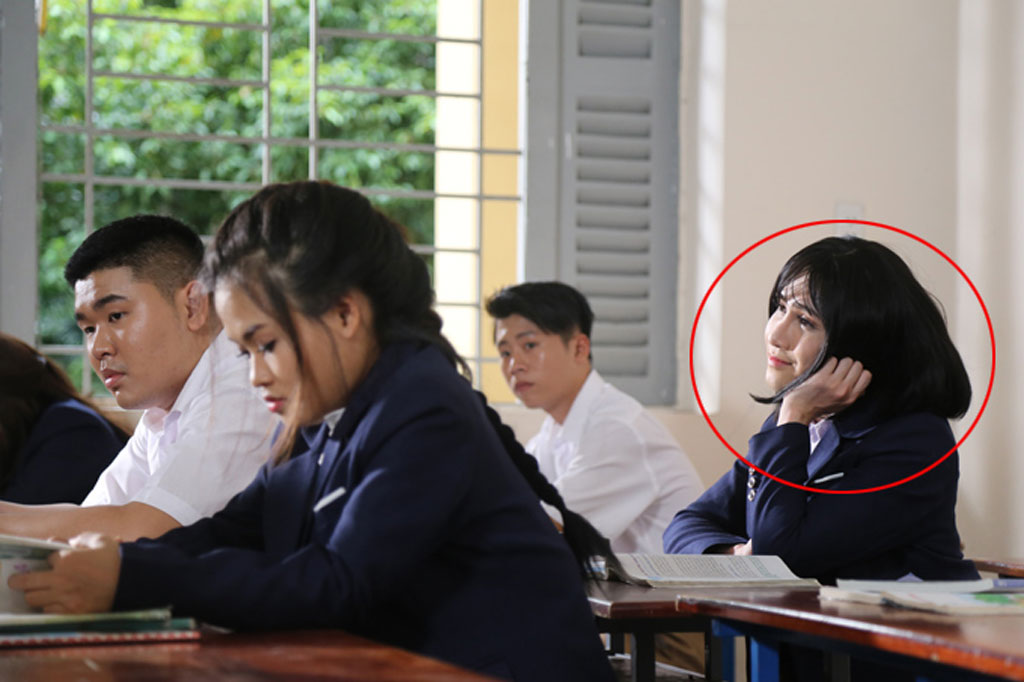 Cười té ghế với hình ảnh “Em gái mưa” của diễn viên hài Huỳnh Lập 6