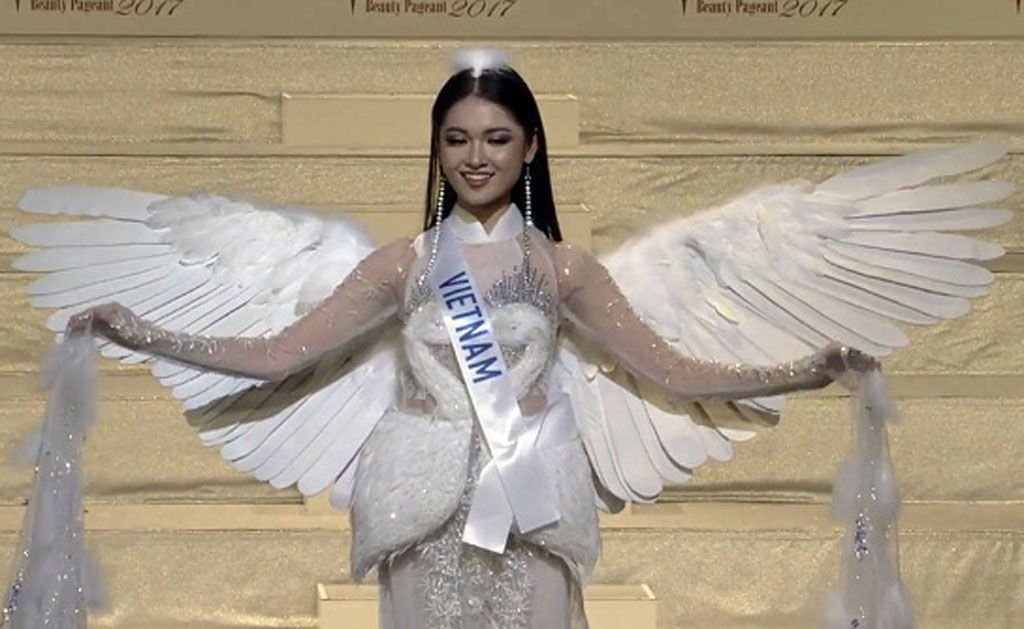 Tranh cãi về trang phục dân tộc của Thùy Dung tại Miss International