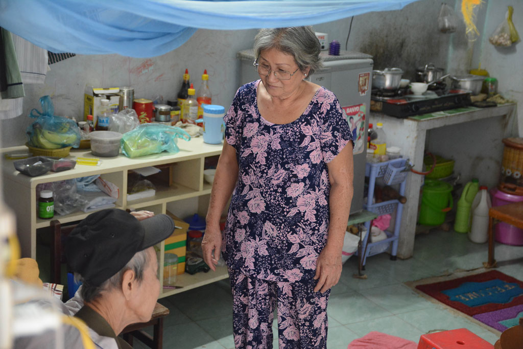 Chuyện cô đào chuyển giới lớn tuổi nhất Việt Nam: Mất tất cả vẫn còn tri kỉ bên đời 4