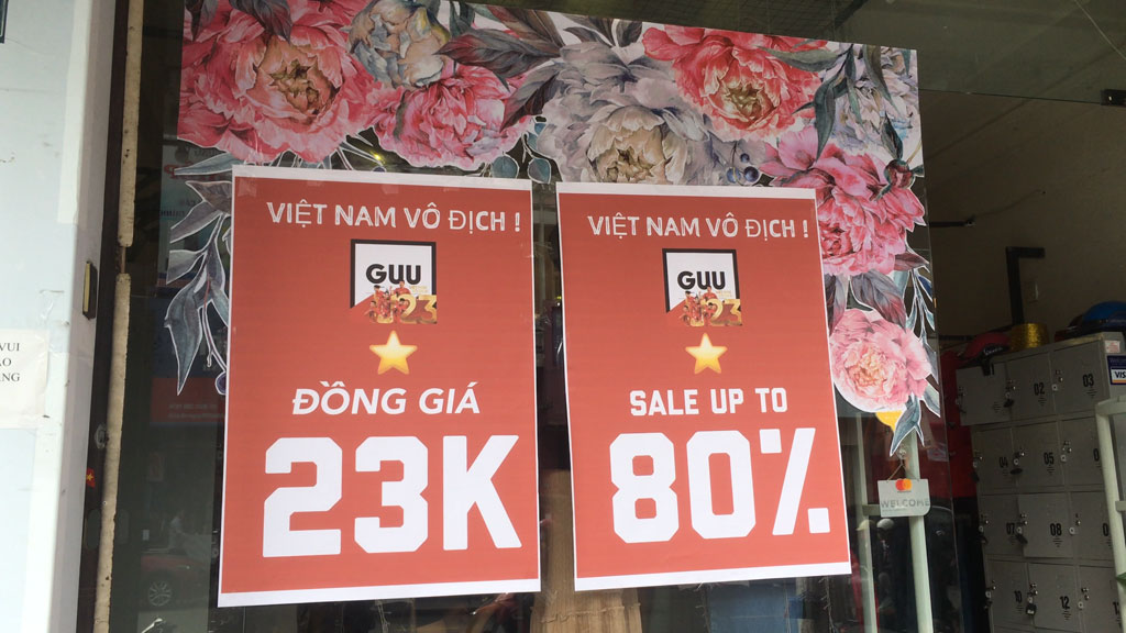 Đà Nẵng: Người dân đổ xô đi dán xe “cháy” cùng đội tuyển U23 Việt Nam4