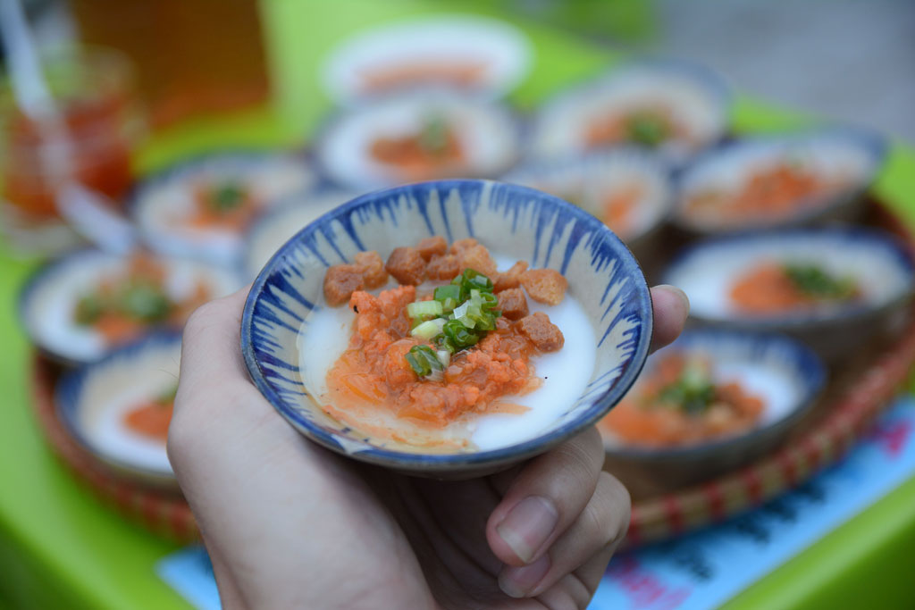 Quán lá bán bánh bèo 'siêu' dễ thương giữa Sài Gòn 11