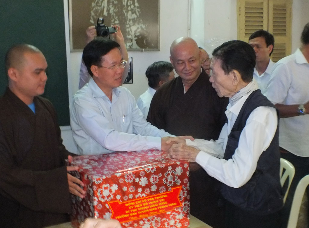 Ông Võ Văn Thưởng thăm và chúc tết Công viên Phần mềm Quang Trung2