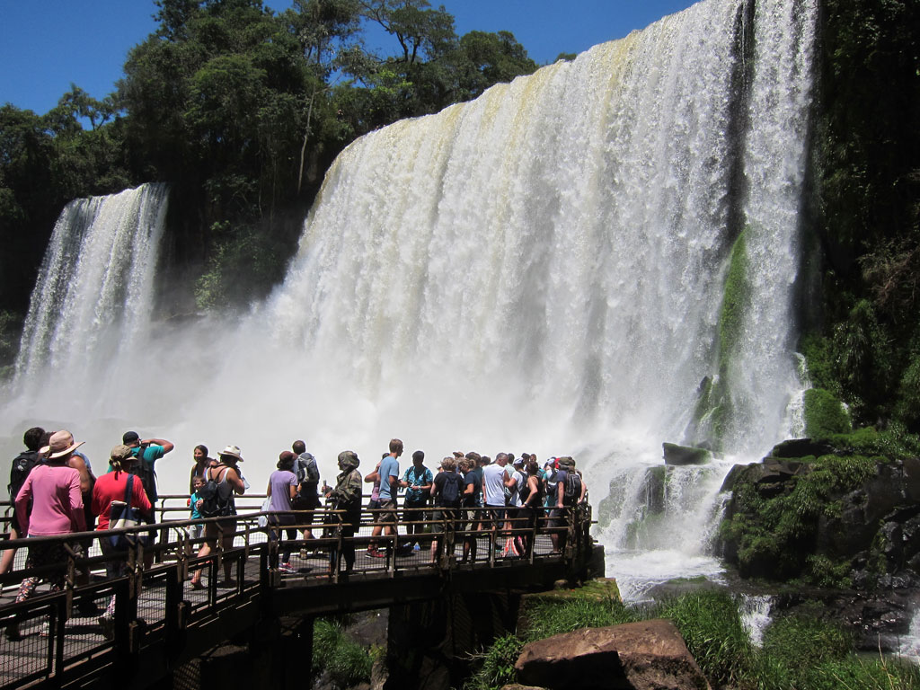Một ngày rong chơi ở thác Iguazú2