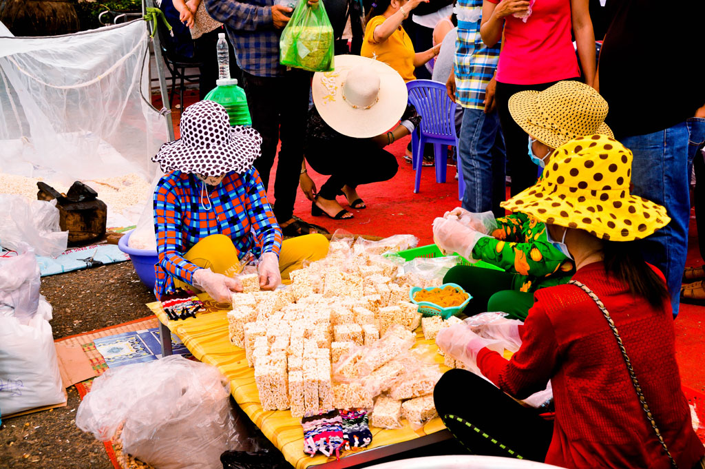 Những chiếc bánh gây mê hoặc tại lễ hội bánh dân gian Nam bộ2