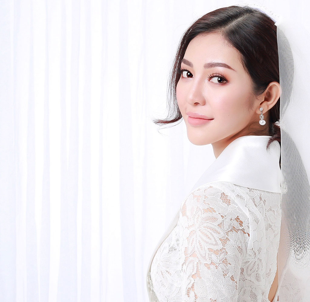Bùi Lý Thiên Hương trau dồi tiếng Anh để trở lại Hoa hậu Hoàn vũ Việt Nam 2019