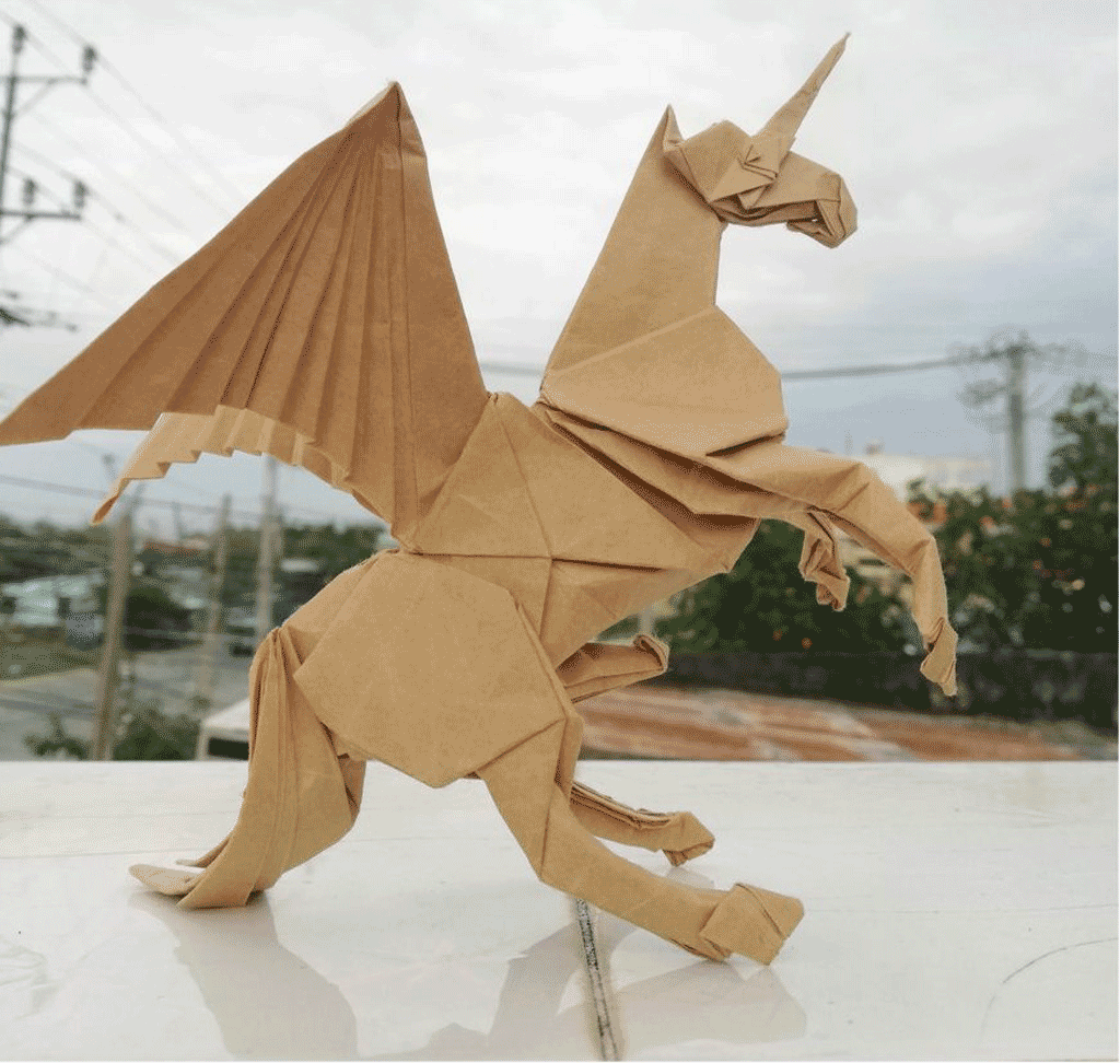 Tác phẩm Gà con đoạt giải nhất cuộc thi Origami Sáng tạo cùng hình cơ bản1