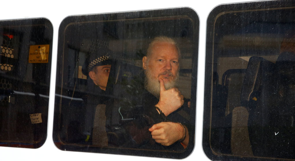 Anh bắt giữ nhà sáng lập WikiLeaks1