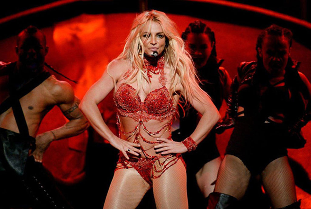 Vì sao Britney Spears ngừng hát vô thời hạn?1