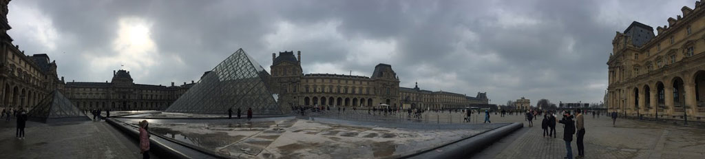 Bảo tàng Louvre và những câu chuyện kì bí