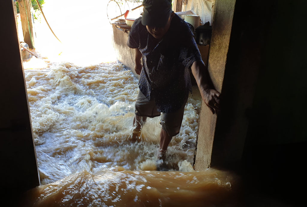 Lũ kinh hoàn xã Đại Lào TP Bảo Lộc chìm trong biển nước