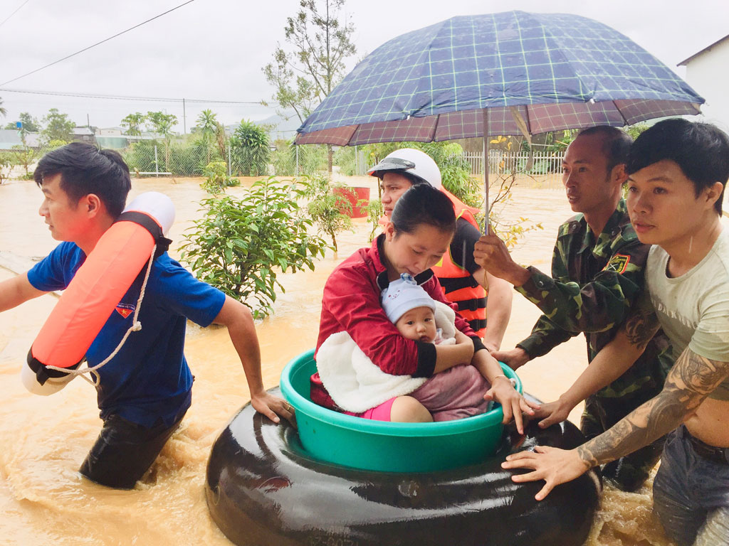 Lũ kinh hoàng, Bảo Lộc phải sơ tán khẩn cấp hàng trăm hộ dân14