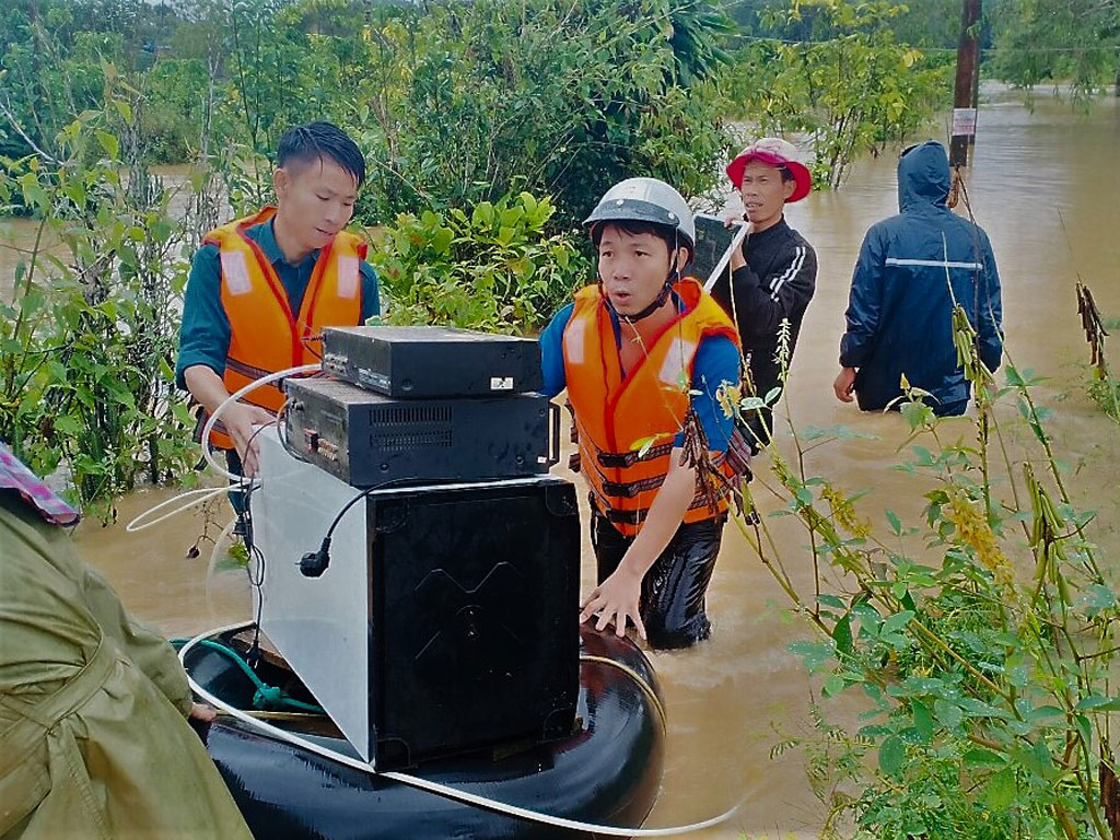 Lũ kinh hoàng, Bảo Lộc phải sơ tán khẩn cấp hàng trăm hộ dân16