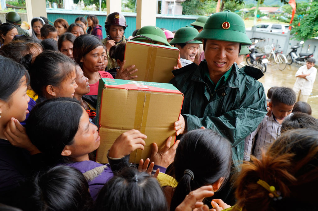 Thị trấn vùng biên Lao Bảo ngập trong 'nước' 13