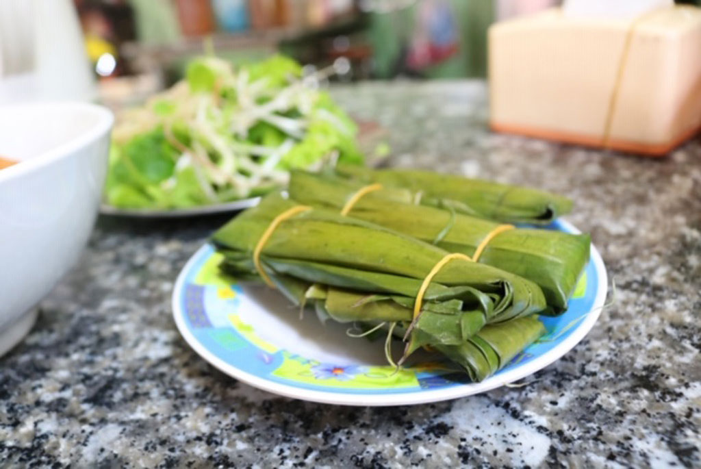 Thưởng thức hương vị mỳ quảng hơn 30 năm ở Sài Gòn1