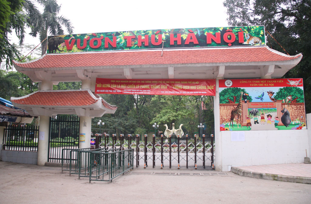 Công viên tại Hà Nội đóng cửa để “cách ly toàn xã hội”8