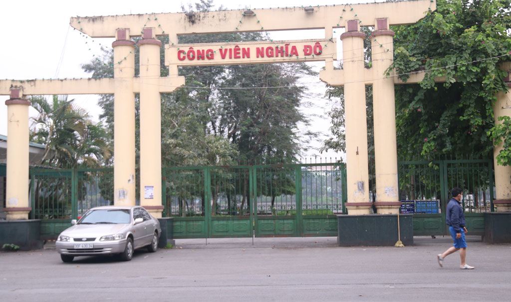Công viên tại Hà Nội đóng cửa để “cách ly toàn xã hội”1