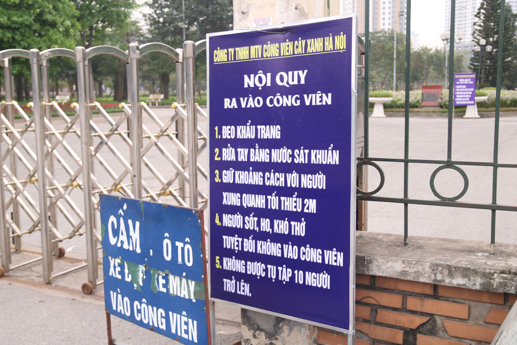 Công viên tại Hà Nội đóng cửa để “cách ly toàn xã hội”7