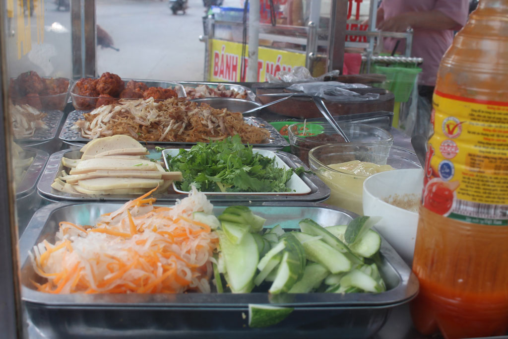 Quán hàng ăn sáng bán mang đi, người Sài Gòn không quên ghé mua một phần5