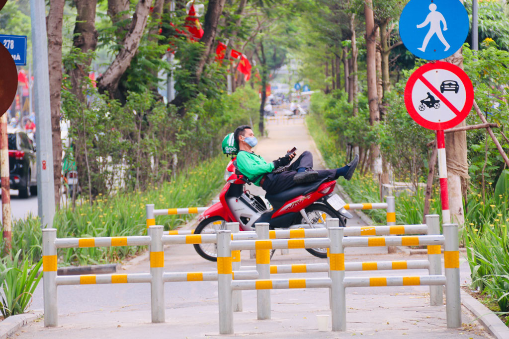 Hà Nội có thêm tuyến đường ngập tràn cây xanh cho người dân vui chơi 9