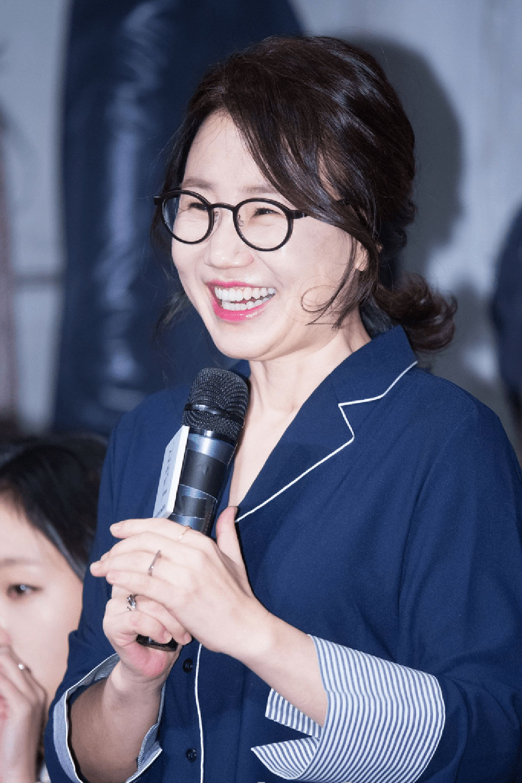 Vì sao biên kịch Kim Eun Sook (Hậu duệ mặt trời) nhận cát-xê ngang Song Hye Kyo1