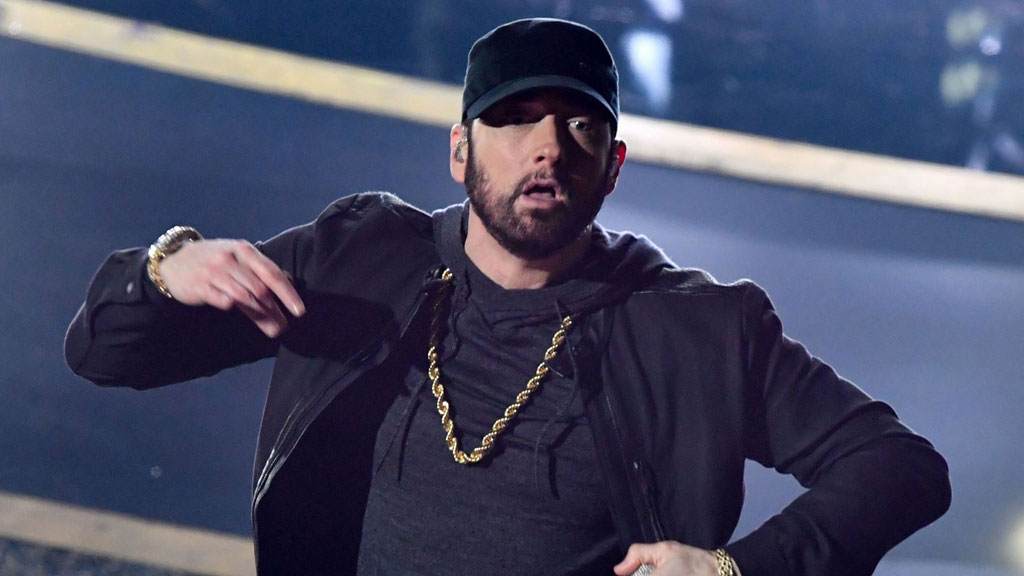 Eminem suýt bị kẻ đột nhập giết chết1